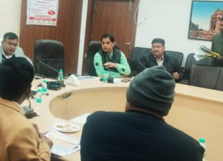 नारी सुरक्षा, नारी सम्मान व नारी स्वावलम्बन एवं बाल कल्याण व संरक्षण के लिए पूरे मनोयोग से कार्य करें अधिकारी: डीएम