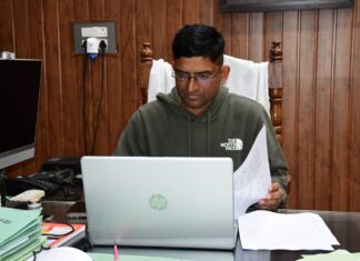 ललितपुर पुलिस द्वारा गाली गलौज कर मारपीट करने, जान से मारने की धमकी देने व जाति सूचक शब्दों से अपमानित करने के अभियोग में अभियुक्त को कारावास व 5000 हजार रुपये की धनराशि के अर्थदण्ड से कराया गया दण्डित