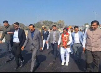 ललितपुर जनपद को दो दिनों में मिलेगी बड़ी सौगात, NH44 पर कैलगुवां ओवरब्रिज की एक लेन का कार्य हुआ पूर्ण : कमिश्नर